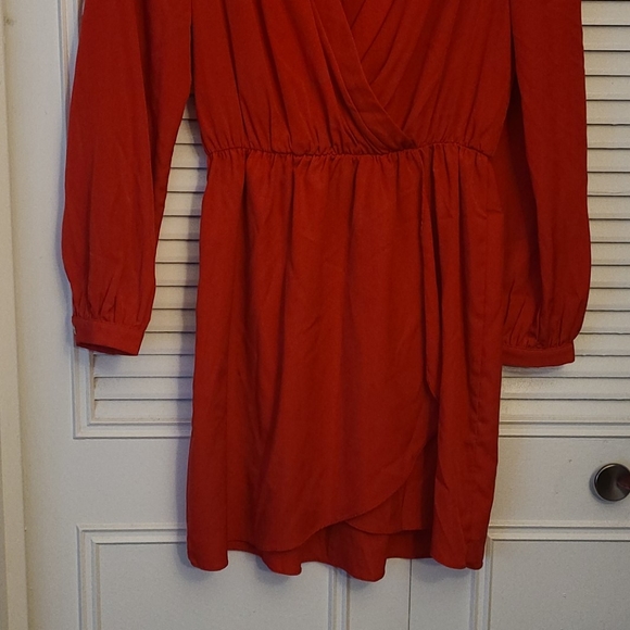 Honey Punch Red Dress. - Picture 3 of 8